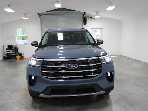 New 2026 Ford Explorer Active w/ Active Comfort Package RWD image 2