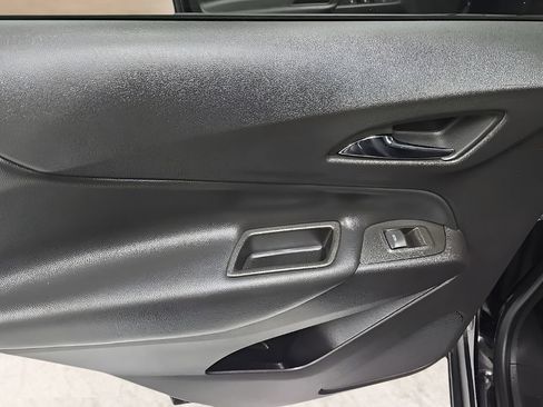 Used 2024 Chevrolet Equinox LT w/ Driver Convenience Package AWD/4WD image 16