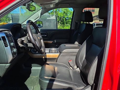 Used 2018 Chevrolet Silverado 1500 LTZ AWD/4WD image 9