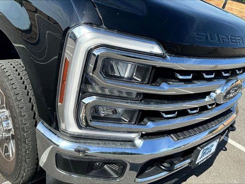 Used 2025 Ford F250 Lariat AWD/4WD image 22