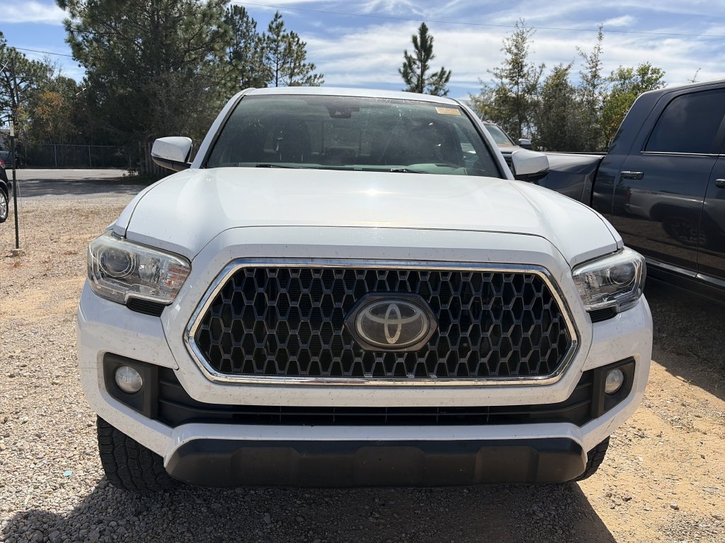 Used 2019 Toyota Tacoma TRD Off-Road RWD image 3