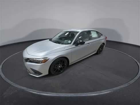 Used 2023 Honda Civic Sport image 4