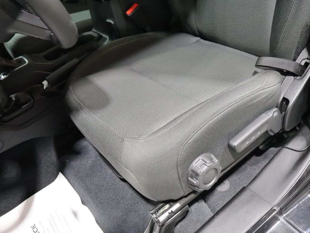 Used 2023 Jeep Gladiator Sport AWD/4WD image 11