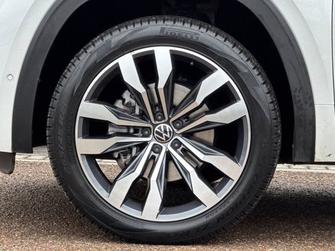 Used 2023 Volkswagen Atlas SEL Premium image 27