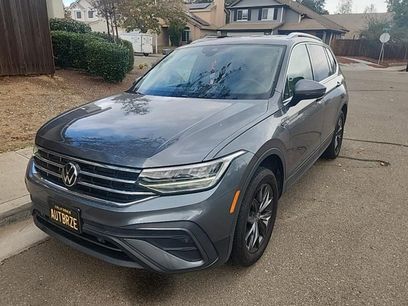 Used 2022 Volkswagen Tiguan SE