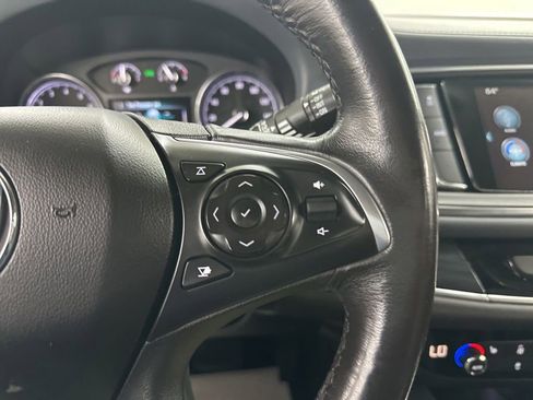 Used 2019 Buick Enclave Essence AWD/4WD image 40