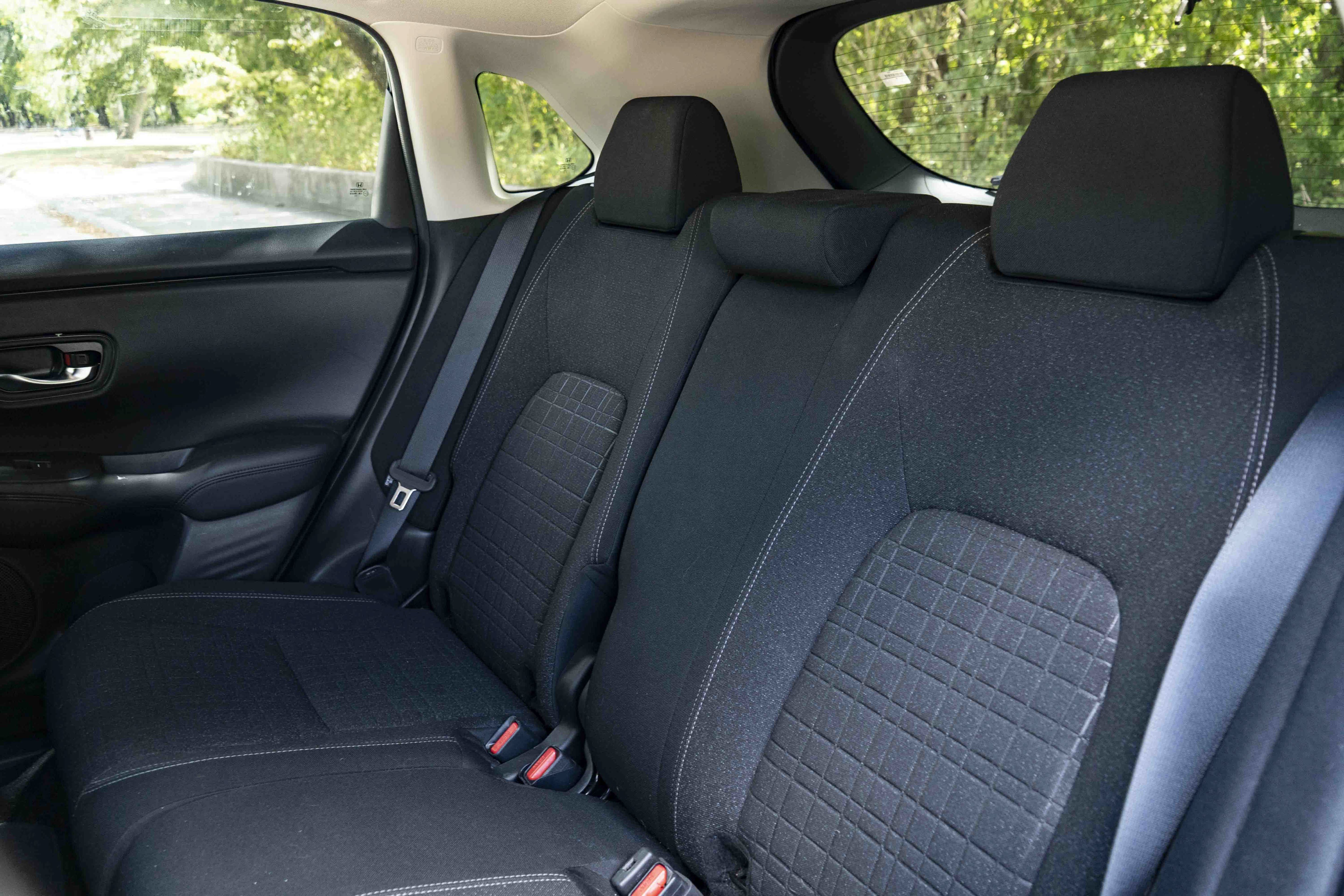 Certified 2024 Honda HR-V LX image 18