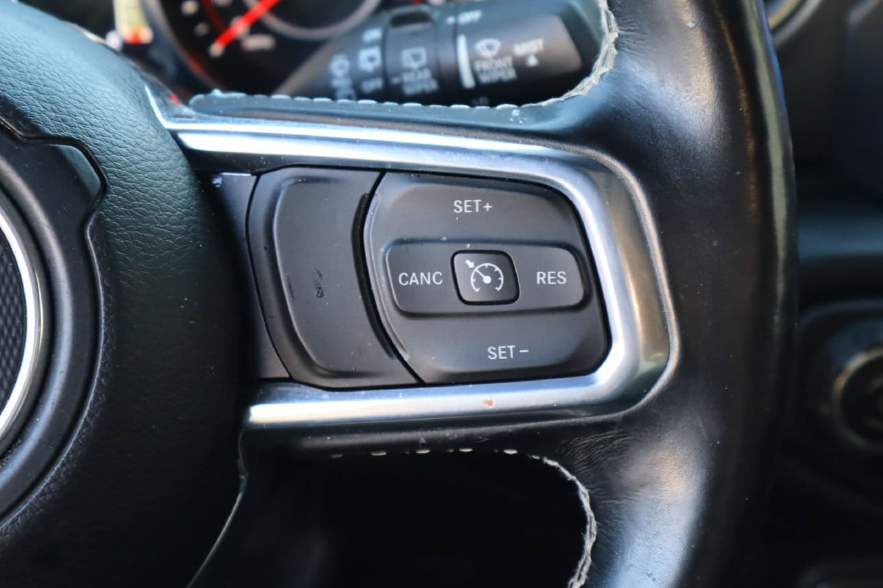 Used 2021 Jeep Wrangler Unlimited Rubicon AWD/4WD image 12