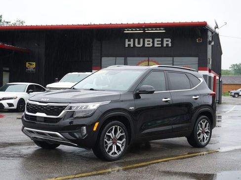 Used 2022 Kia Seltos SX AWD/4WD image 1