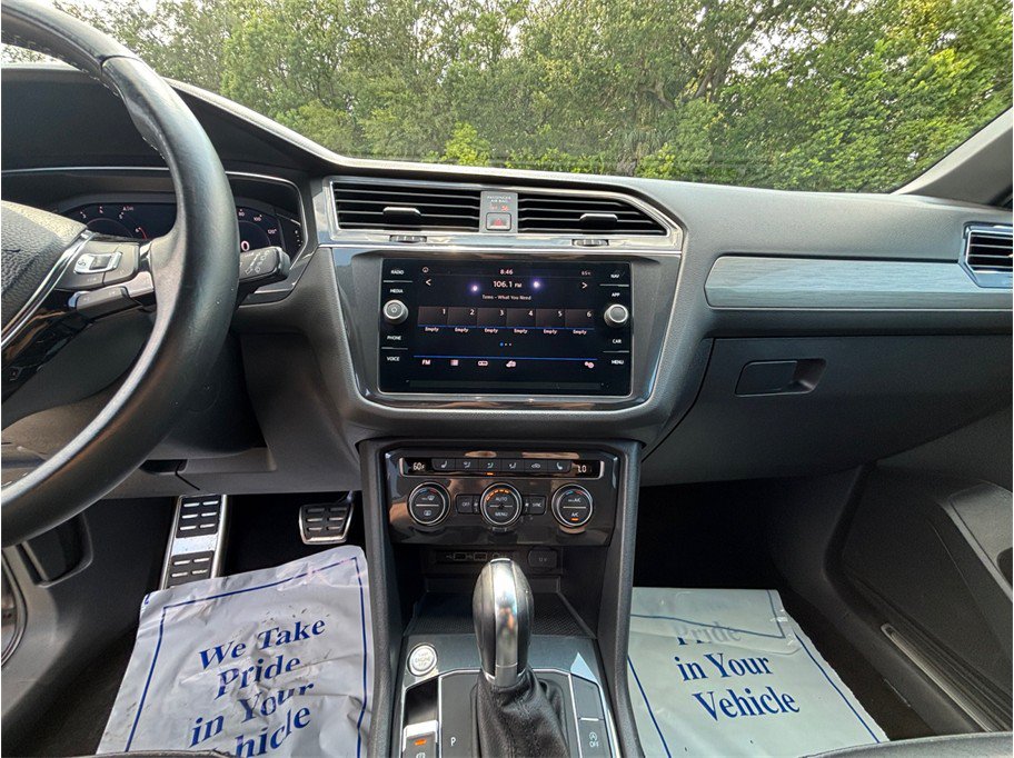 Used 2019 Volkswagen Tiguan SEL Premium R-Line FWD image 11
