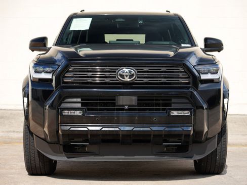 Used 2025 Toyota 4Runner Platinum AWD/4WD image 7