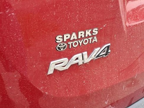 Used 2015 Toyota RAV4 LE image 9