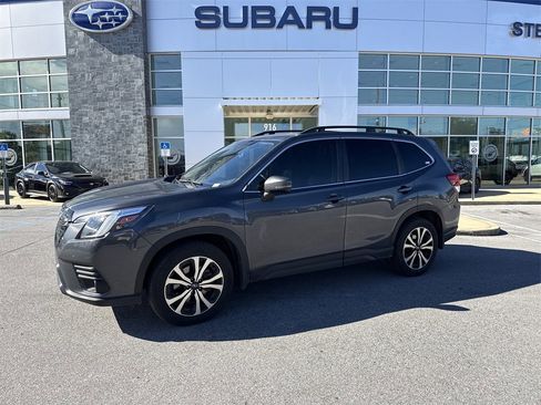 Certified 2023 Subaru Forester Limited image 5
