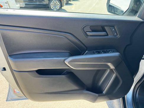 Used 2024 Chevrolet Colorado Trail Boss w/ LPO, Skid Plate Package AWD/4WD image 11