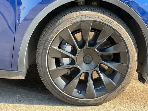 Used 2020 Tesla Model Y Long Range AWD/4WD image 5