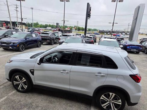 Used 2025 Mitsubishi Outlander Sport ES AWD/4WD image 6