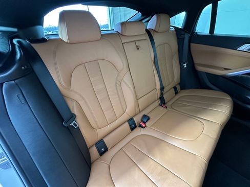 Used 2022 BMW X6 xDrive40i w/ Premium Package image 31