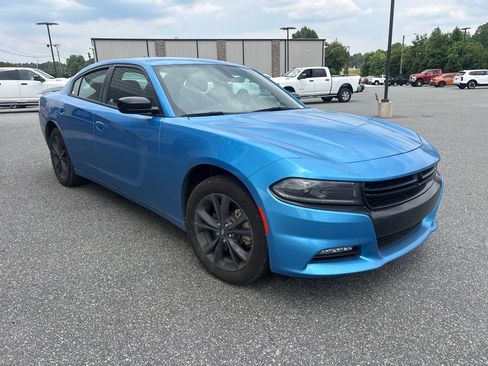 Used 2023 Dodge Charger SXT w/ Blacktop Package AWD/4WD image 9