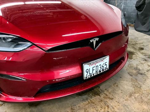 Used 2024 Tesla Model X image 32
