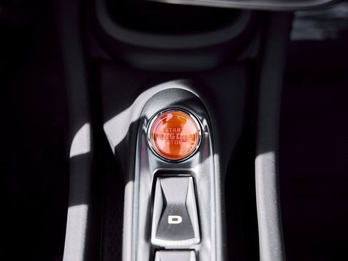 Used 2025 McLaren Artura Spider image 64