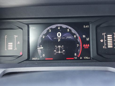 Used 2025 Toyota Tacoma SR5 AWD/4WD image 24