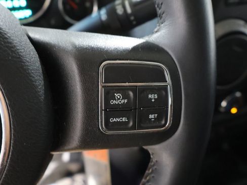 Used 2015 Jeep Wrangler Unlimited Sport AWD/4WD image 31