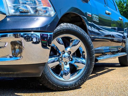 Used 2017 RAM 1500 Big Horn AWD/4WD image 2