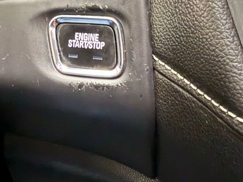 Used 2021 GMC Acadia SLE w/ Elevation Edition image 26