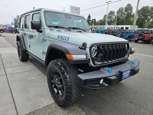 Used 2024 Jeep Wrangler Unlimited AWD/4WD image 7