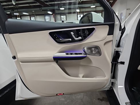 New 2026 Mercedes-Benz GLC 350e GLC 350e image 27