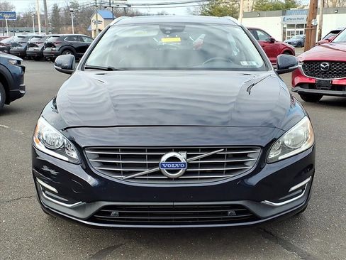 Used 2016 Volvo V60 T5 Premier image 10