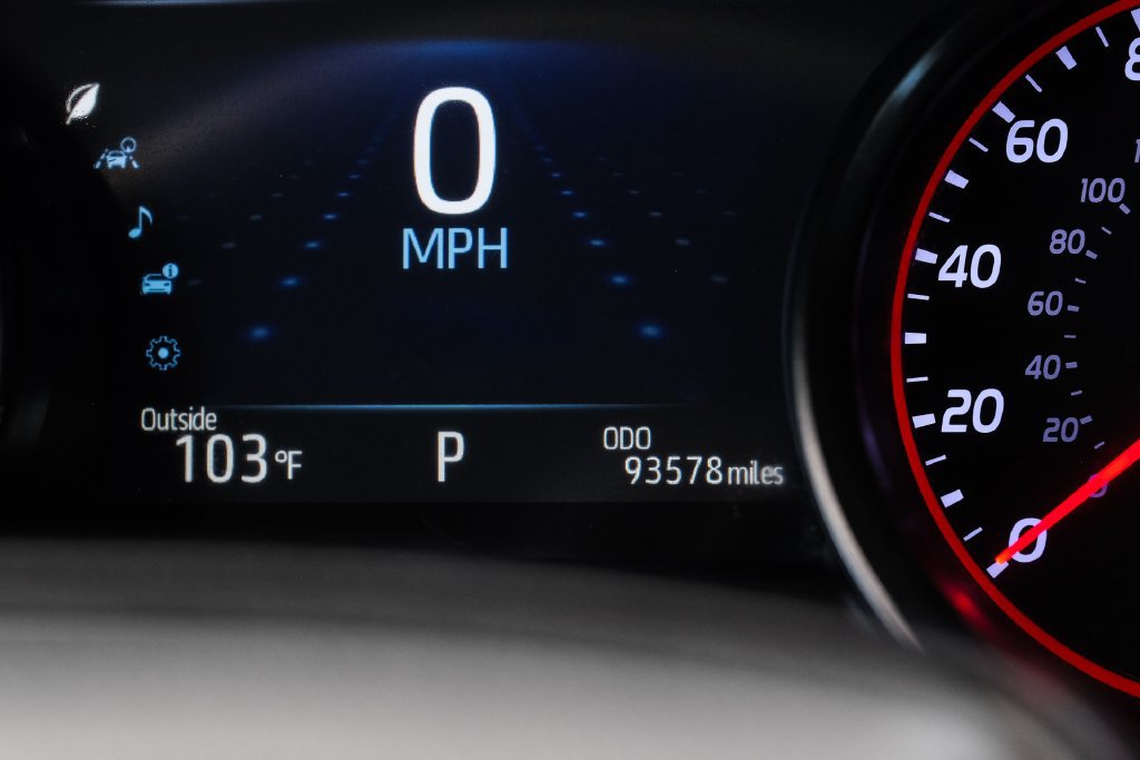 Used 2022 Toyota Camry XSE FWD image 16