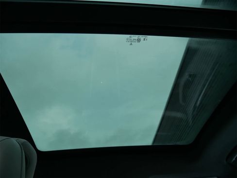 New 2025 Porsche Macan 4S Electric image 8