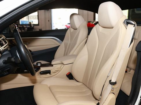 Used 2019 BMW 430i xDrive Convertible w/ Convenience Package image 11