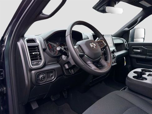 New 2026 RAM 3500 Big Horn AWD/4WD image 9