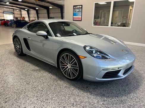 Used 2021 Porsche 718 Cayman S RWD image 14