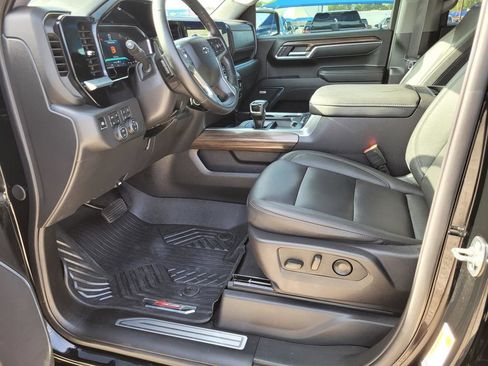 Used 2026 Chevrolet Silverado 1500 RST AWD/4WD image 2