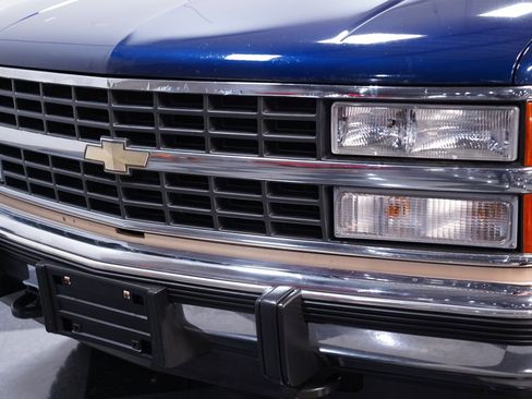 Used 1993 Chevrolet Silverado 1500 4x4 Regular Cab image 17