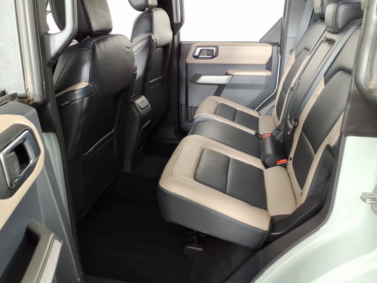 Used 2023 Ford Bronco Wildtrak AWD/4WD image 15