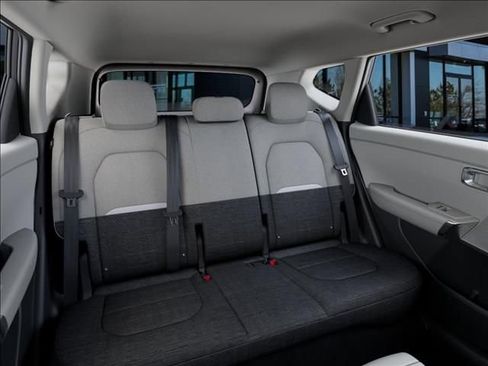 New 2027 Kia Seltos LX AWD/4WD image 16
