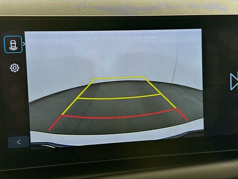 Used 2025 Hyundai Tucson SEL FWD image 22