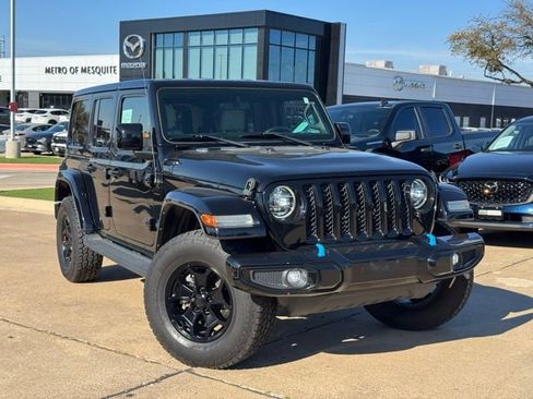 Used 2021 Jeep Wrangler Unlimited Sahara image 1