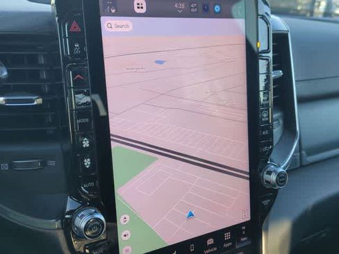 New 2026 RAM 2500 Laramie AWD/4WD image 28