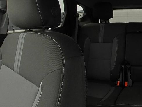 Used 2025 Chevrolet Blazer LT FWD image 28