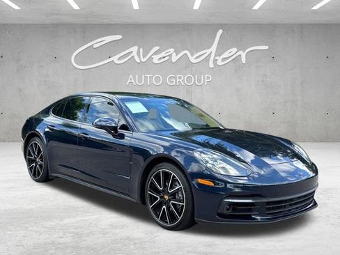 Used 2018 Porsche Panamera 4 AWD/4WD image 2