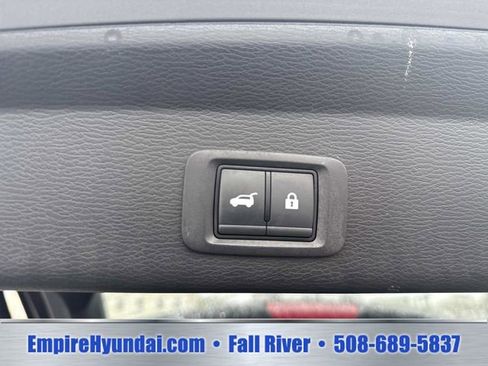 Used 2024 Mitsubishi Outlander SEL Black Edition AWD/4WD image 8