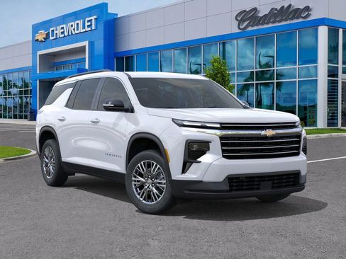 New 2026 Chevrolet Traverse LT image 8