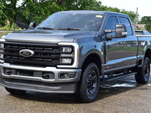Used 2024 Ford F250 Lariat w/ Lariat Ultimate Package AWD/4WD image 1