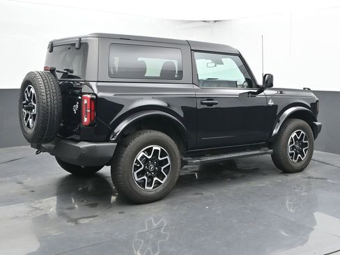 Used 2022 Ford Bronco Outer Banks image 11