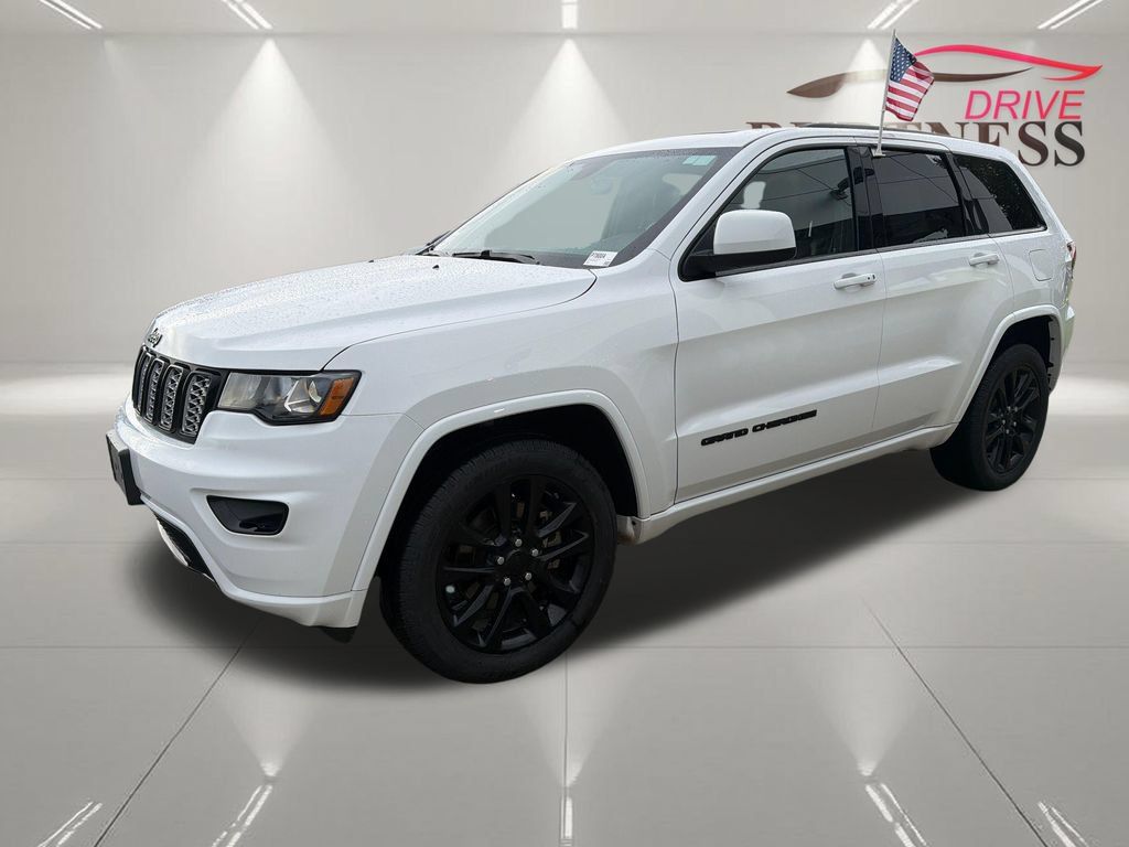 Used 2021 Jeep Grand Cherokee Laredo X AWD/4WD image 4
